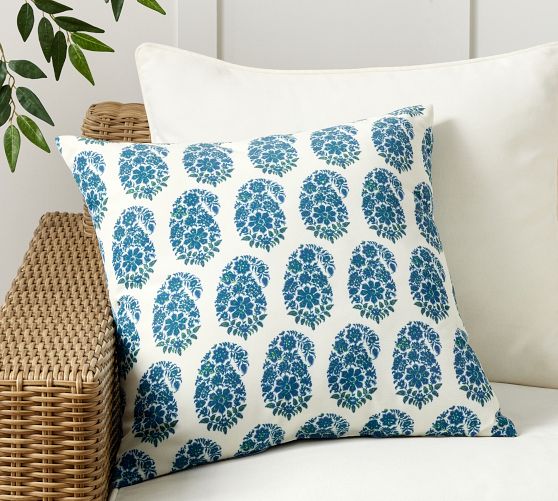 Daria Reversible Floral Bhotah Outdoor Pillow