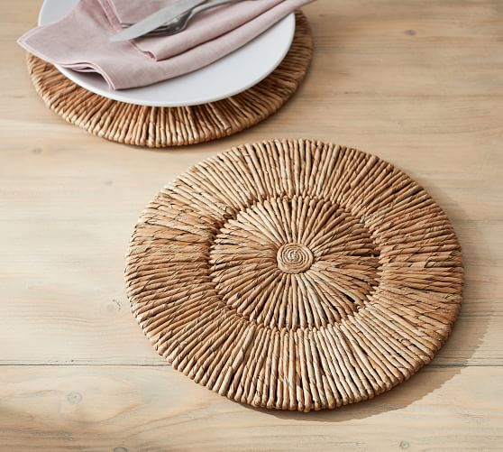 Malibu Handwoven Seagrass Charger Plate